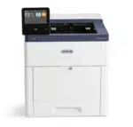 Imprimante laser couleur Xerox VersaLink C500 dotée d'un écran tactile compact et pratique pour une navigation intuitive, conçue pour offrir une qualité d'impression supérieure par Xerox D&O Partners.