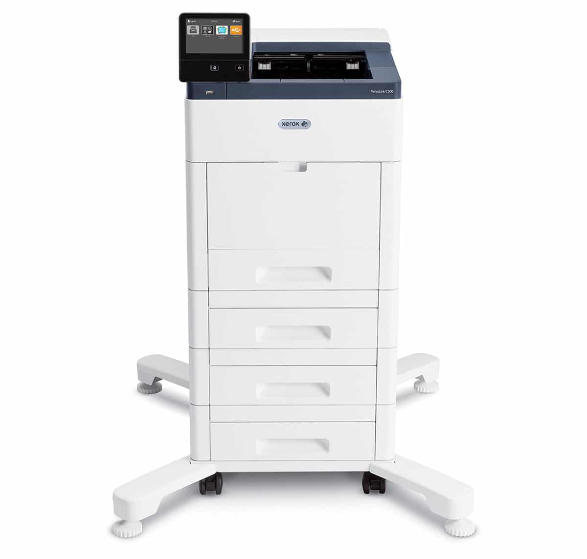 Imprimante laser couleur Xerox VersaLink C500 dotée de plusieurs tiroirs sur une base à roulettes et d'un écran tactile compact et pratique pour une navigation intuitive, conçue pour offrir une qualité d'impression supérieure par Xerox D&O Partners.