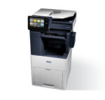 Imprimante multifonction Xerox VersaLink C505V-S avec module de finition, affichant l'écran tactile couleur pour une gestion facile, une part intégrante de l'offre d'équipement de bureau de Xerox D&O Partners.