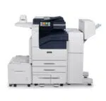 Imprimante Multifonction Série AltaLink B7100 de Xerox équipée d'un bac à papier haute capacité et d'un module de finition, appareil monochrome avancé pour des tâches bureautiques intensives, proposé par D&O Partners, affichant un design moderne et une interface utilisateur intuitive.