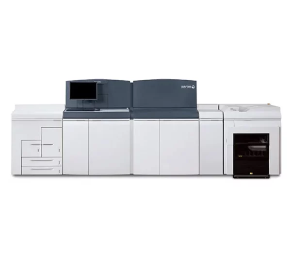 Xerox Nuvera perfecting production system, een gespecialiseerde zwart-wit publicatieprinter tegen een witte achtergrond. Deze printer is ontworpen voor high-volume, high-fidelity monochrome printing en biedt geavanceerde afwerkingsopties, wat het ideaal maakt voor uitgevers en commerciële printshops die op zoek zijn naar hoge productiviteit en precisie.
